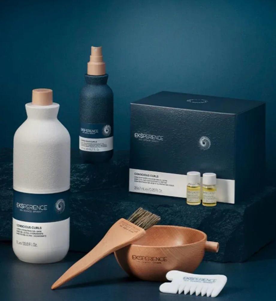 Trattamento specifico per capello riccio con shampoo gel base Milk spray e fiale